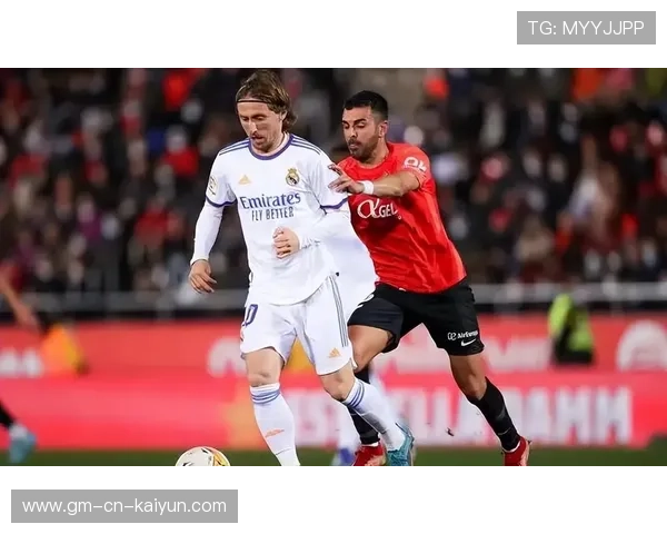 皇马困境背后:为何板凳深度成为皇家马德里的最大隐患 皇马困境背后:为何板凳深度成为皇家马德里的最大隐患