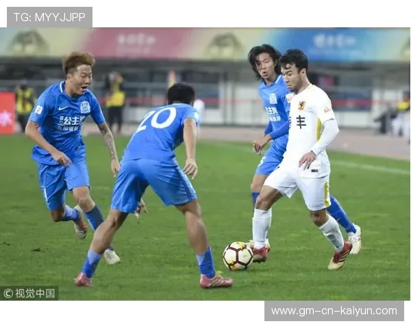 河南俱乐部中路推进层次愈发清晰 河南俱乐部中路推进层次愈发清晰