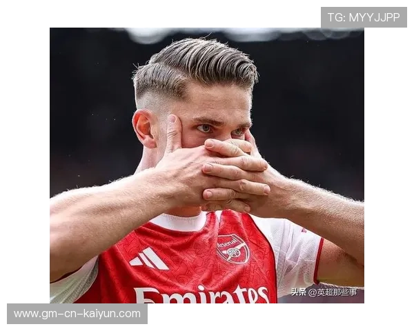 英超阿森纳门前冷静把握,三分稳稳收入囊中